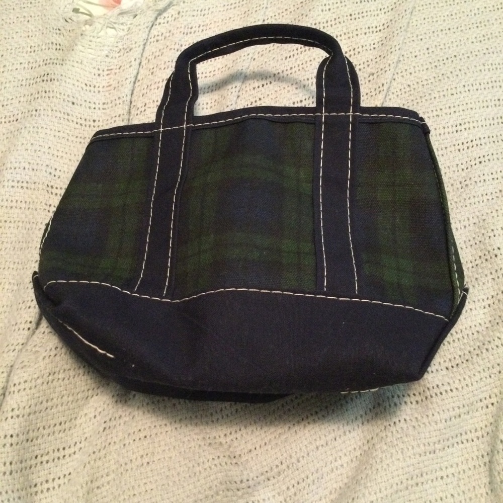 Lands End Boat and Tote zip top satchel